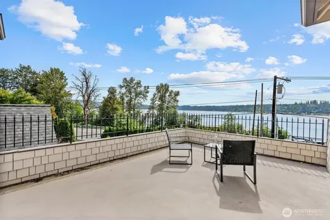 1542 E Sammamish Parkway NE Sammamish WA 98074