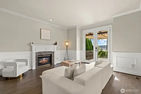 1542 E Sammamish Parkway NE Sammamish WA 98074