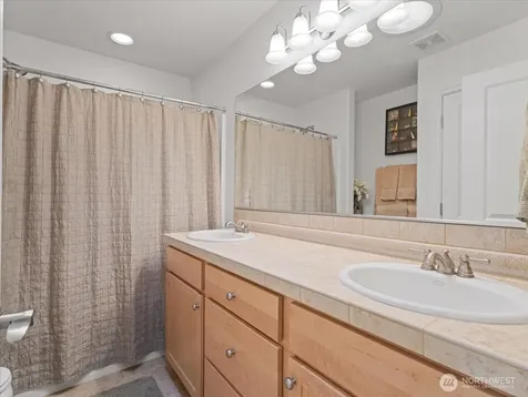 211 SE 198th Place Camas WA 98607