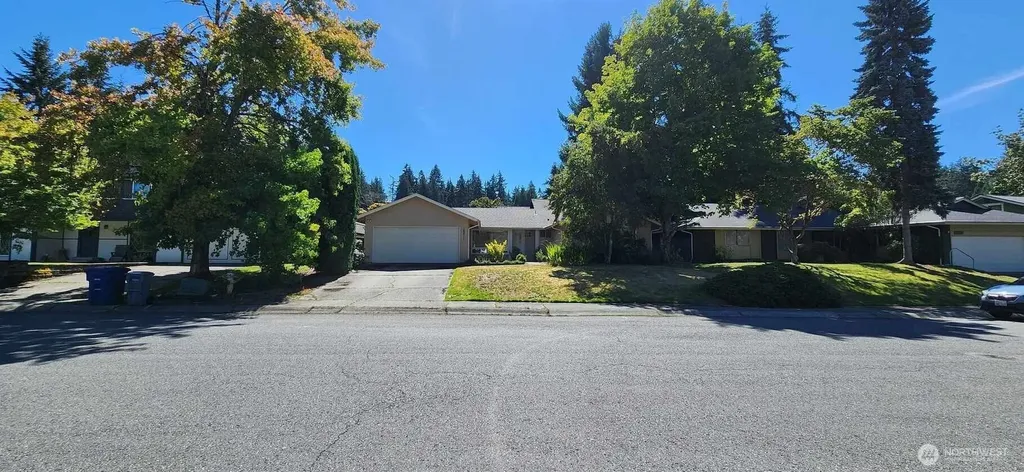 16811 NE 32nd Street Bellevue WA 98008