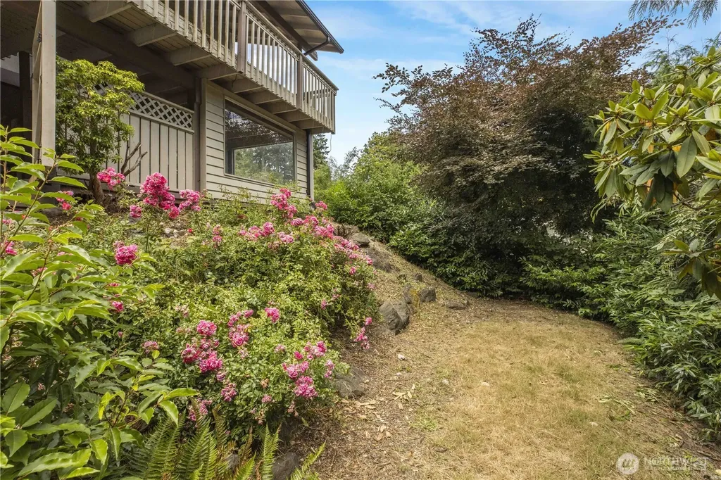 5161 NW Eldorado Boulevard Bremerton WA 98312