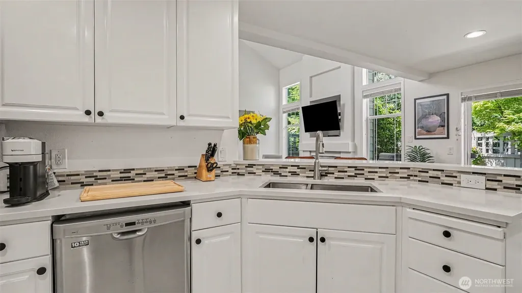511 Elma Place NE Renton WA 98059