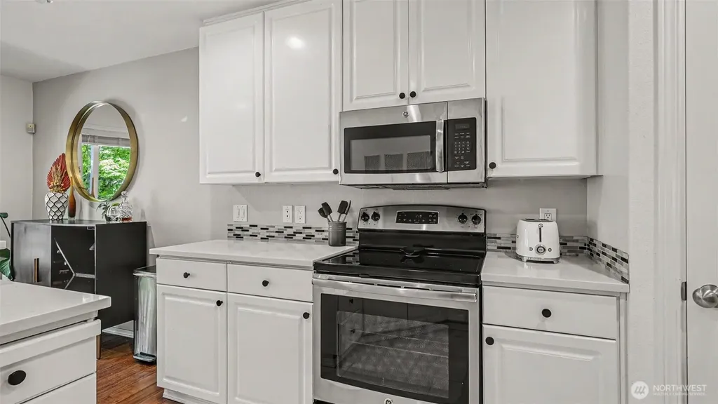 511 Elma Place NE Renton WA 98059