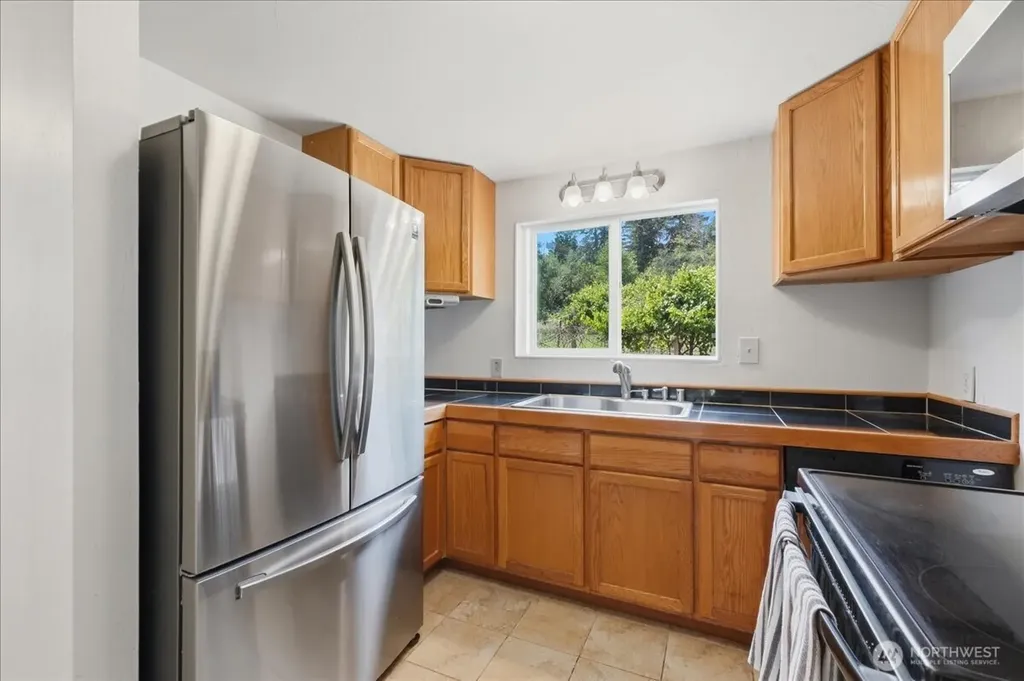 2910 Wollochet Drive NW Gig Harbor WA 98335