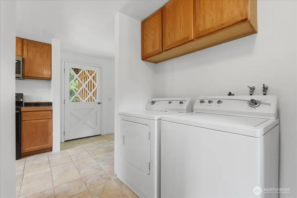 2910 Wollochet Drive NW Gig Harbor WA 98335