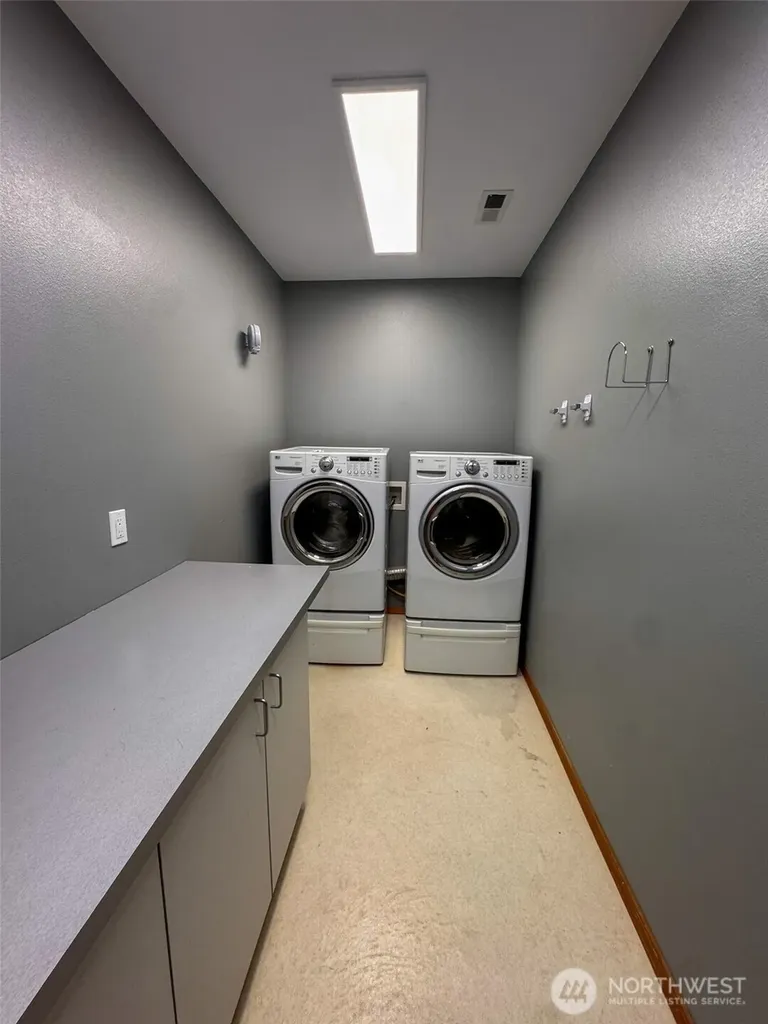 6337 SE Heather Lane Port Orchard WA 98366