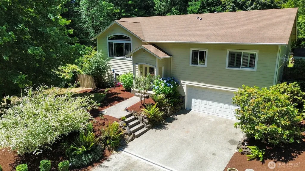 6337 SE Heather Lane Port Orchard WA 98366