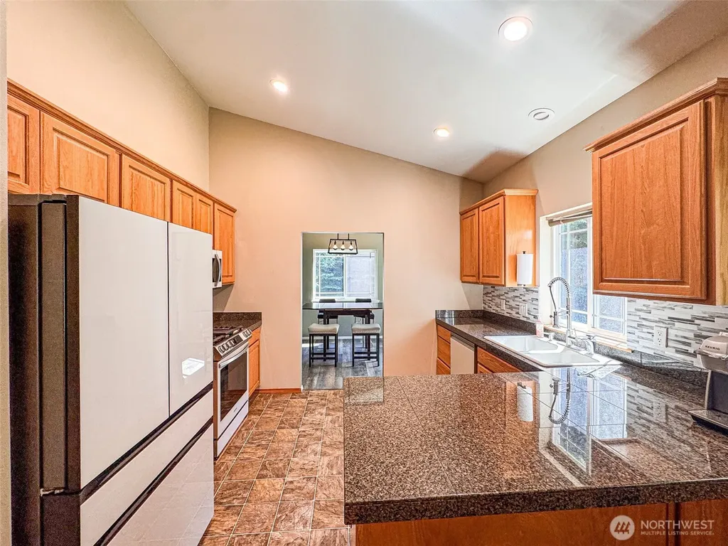 6337 SE Heather Lane Port Orchard WA 98366