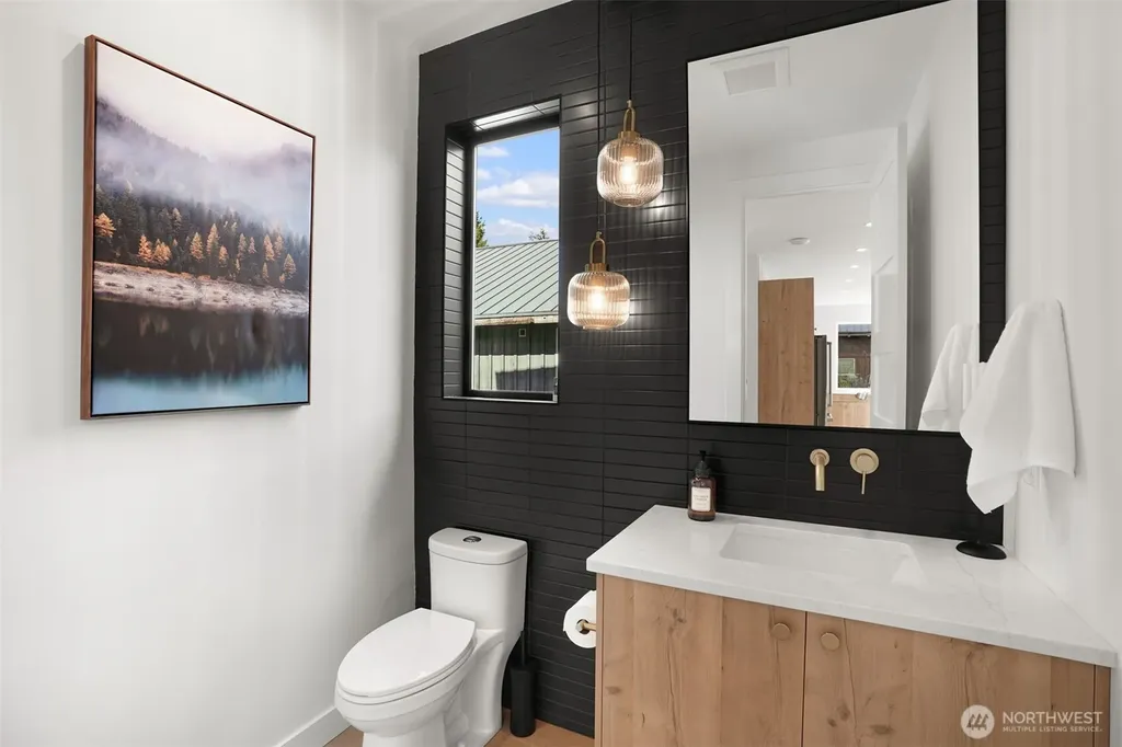 811 E Hyak Drive Snoqualmie Pass WA 98068