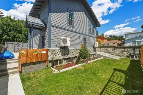 330 W Highland Avenue Chelan WA 98816
