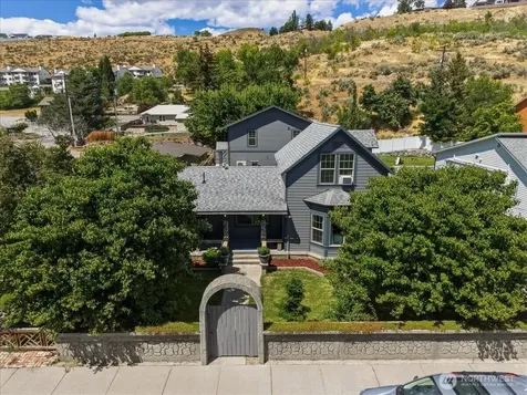 330 W Highland Avenue Chelan WA 98816
