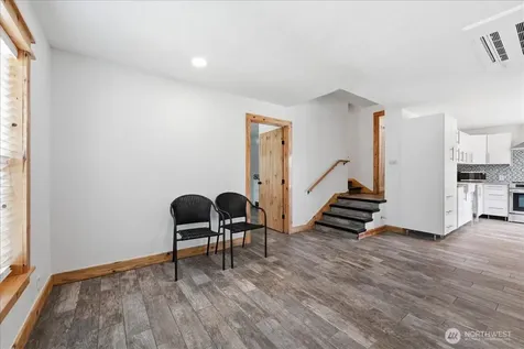 330 W Highland Avenue Chelan WA 98816