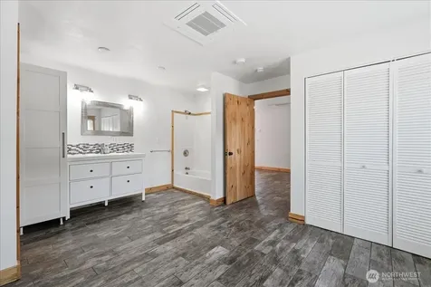 330 W Highland Avenue Chelan WA 98816