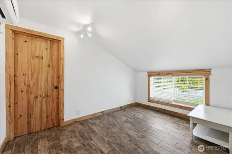 330 W Highland Avenue Chelan WA 98816