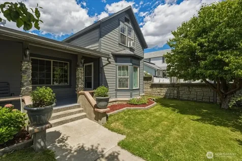 330 W Highland Avenue Chelan WA 98816