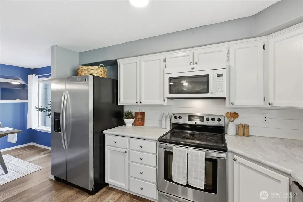 1586 Poplar Lane Camano Island WA 98282