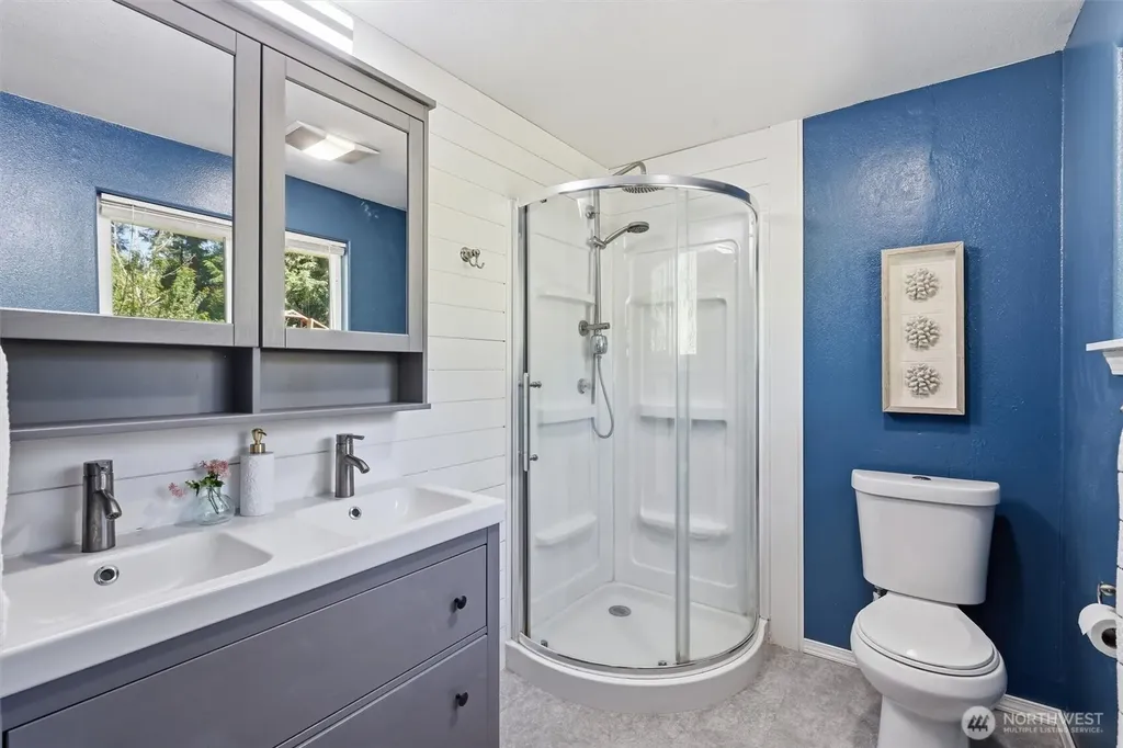 1586 Poplar Lane Camano Island WA 98282