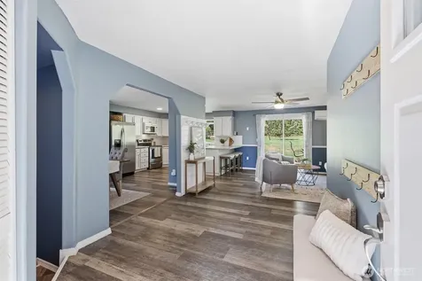 1586 Poplar Lane Camano Island WA 98282