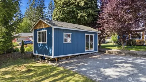 1586 Poplar Lane Camano Island WA 98282