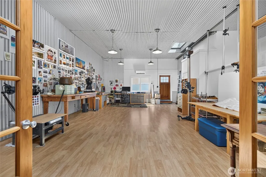 112 1st Avenue S Ilwaco WA 98624