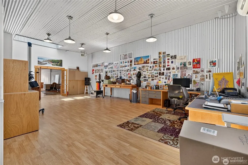 112 1st Avenue S Ilwaco WA 98624