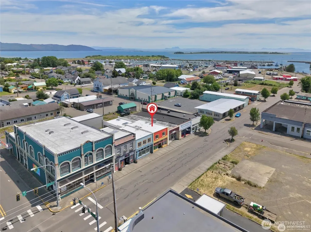 112 1st Avenue S Ilwaco WA 98624