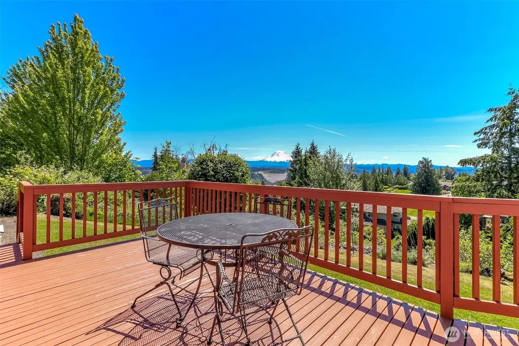 13623 113th St. Court Puyallup WA 98374