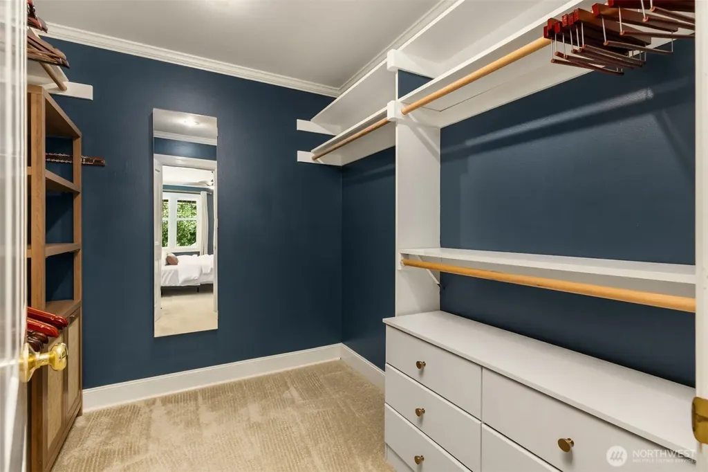 8219 NE New Brooklyn Road Bainbridge Island WA 98110