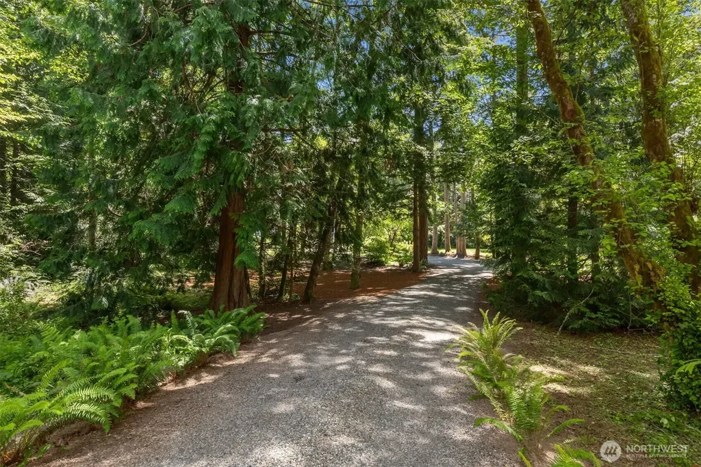 8219 NE New Brooklyn Road Bainbridge Island WA 98110
