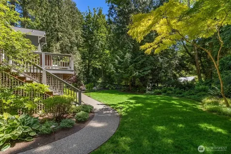 8219 NE New Brooklyn Road Bainbridge Island WA 98110