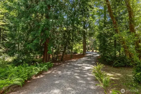 8219 NE New Brooklyn Road Bainbridge Island WA 98110
