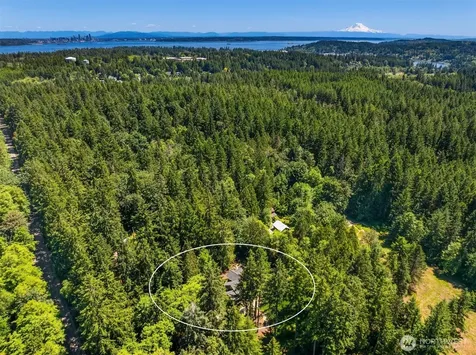 8219 NE New Brooklyn Road Bainbridge Island WA 98110