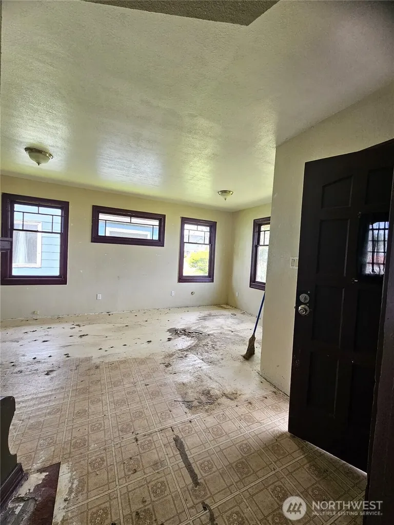 1417 Aberdeen Avenue Aberdeen WA 98520