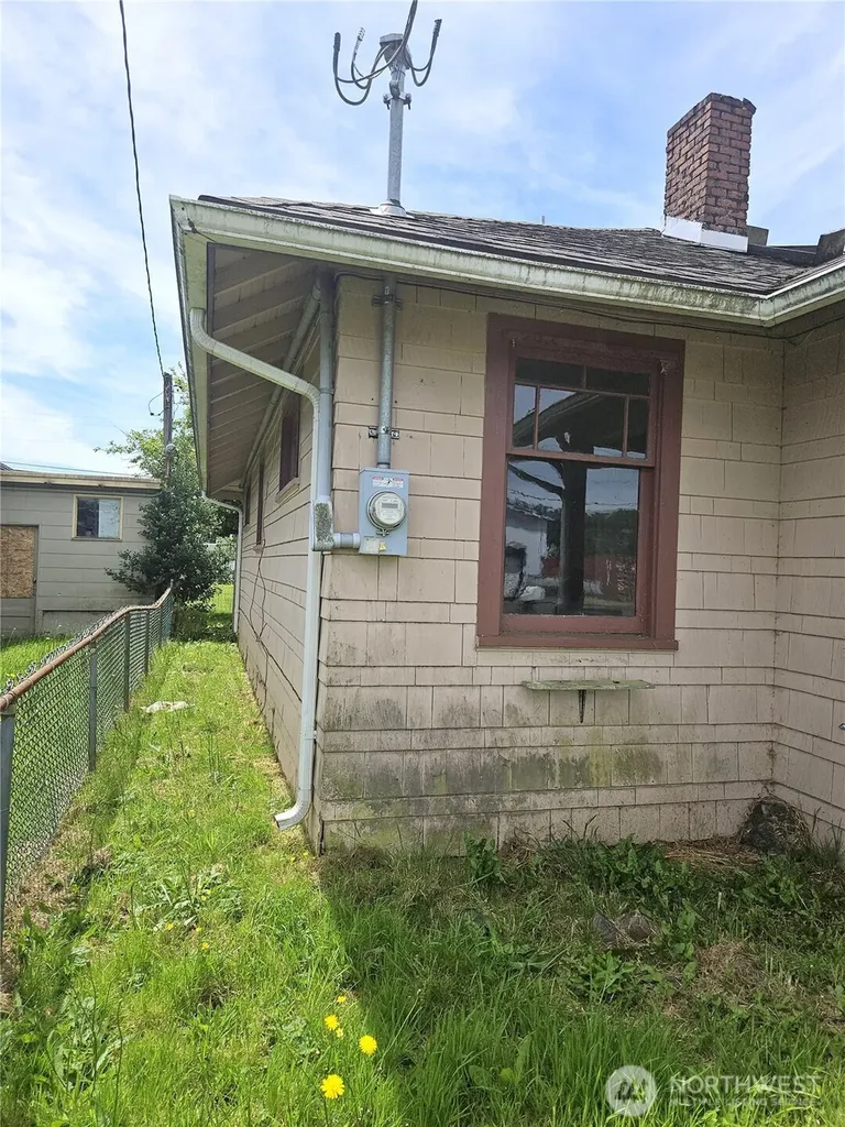 1417 Aberdeen Avenue Aberdeen WA 98520