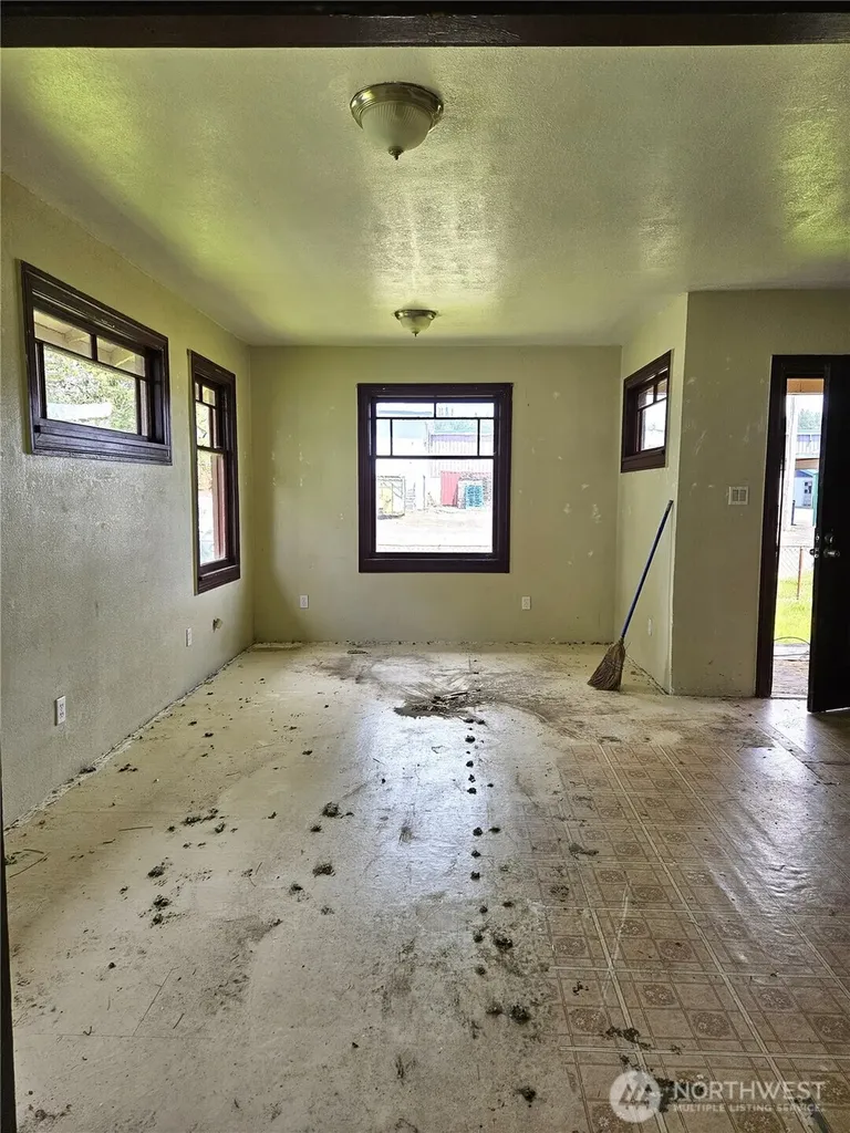 1417 Aberdeen Avenue Aberdeen WA 98520