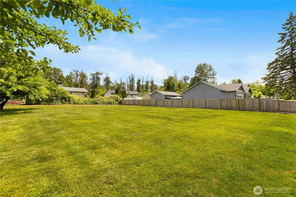 428 4th Avenue SE Pacific WA 98047