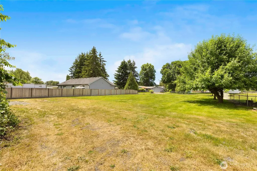 428 4th Avenue SE Pacific WA 98047