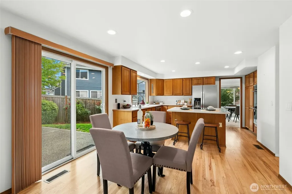 1808 Field Place NE Renton WA 98059