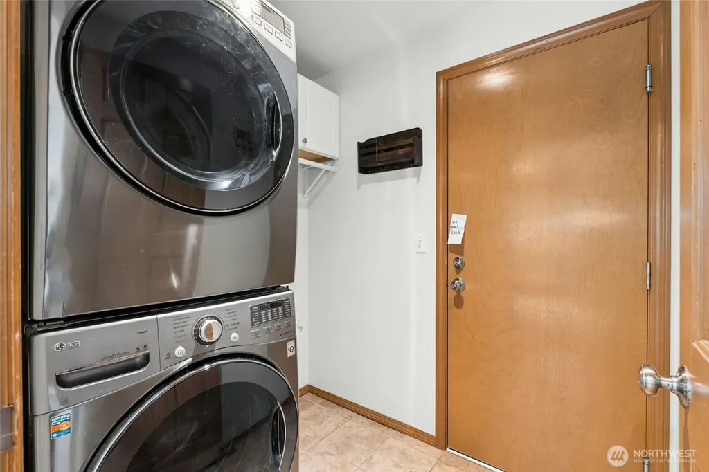 1808 Field Place NE Renton WA 98059