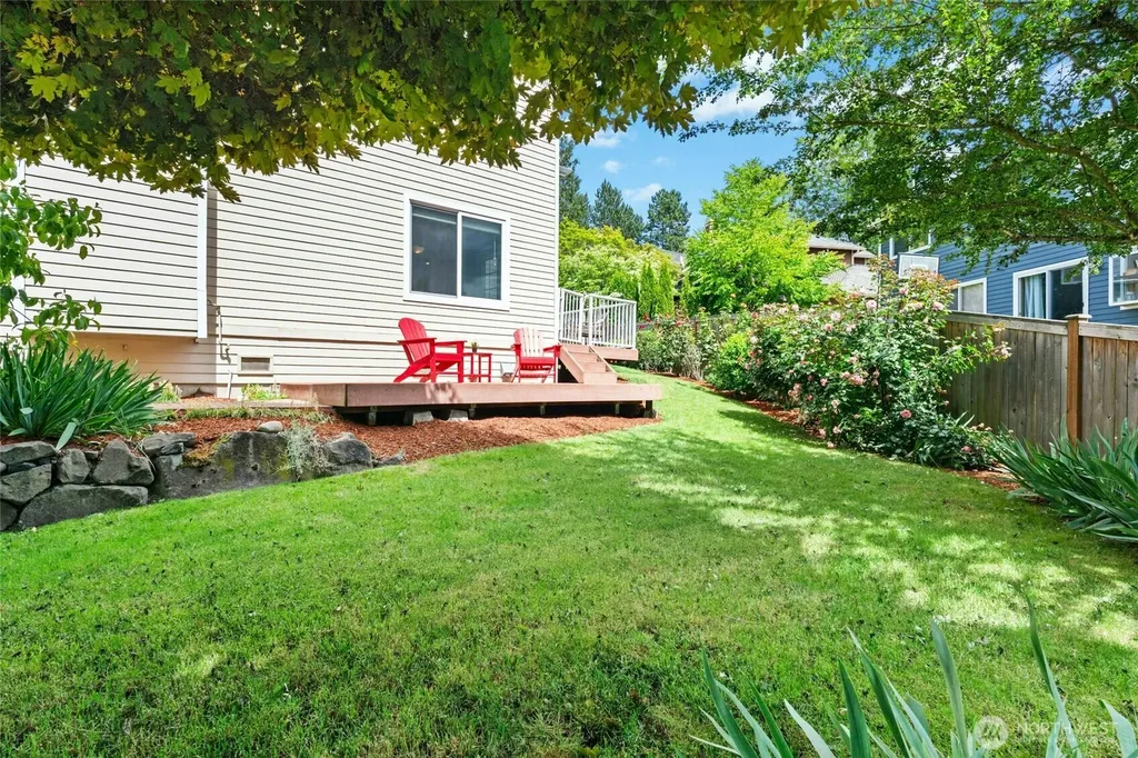 1808 Field Place NE Renton WA 98059