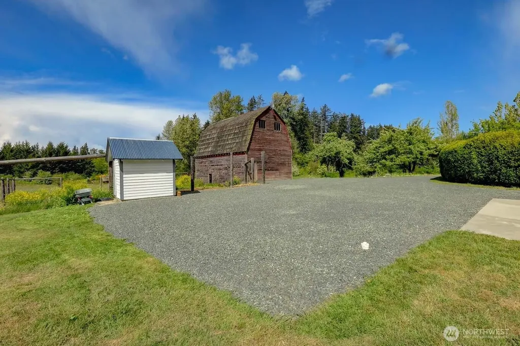 2513 W Edgewood Drive Port Angeles WA 98363