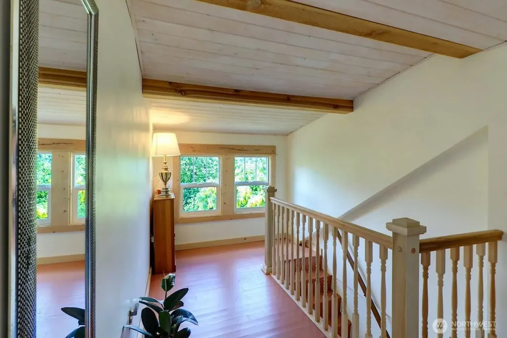 2513 W Edgewood Drive Port Angeles WA 98363