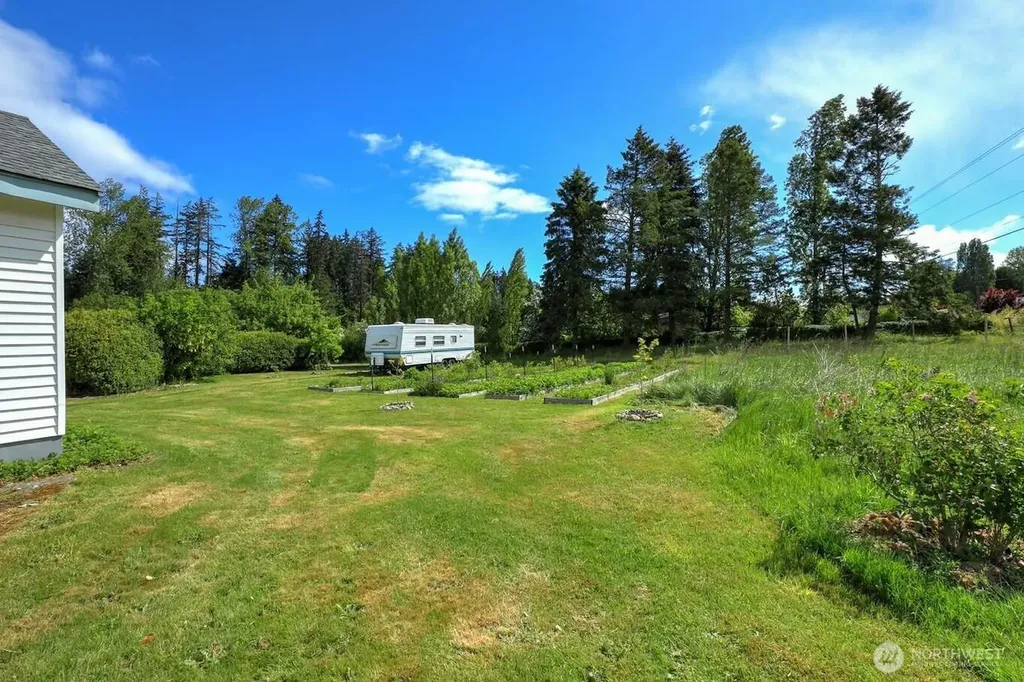 2513 W Edgewood Drive Port Angeles WA 98363