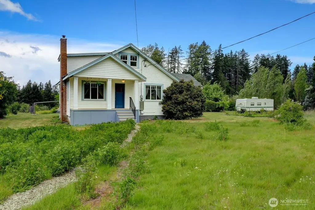 2513 W Edgewood Drive Port Angeles WA 98363