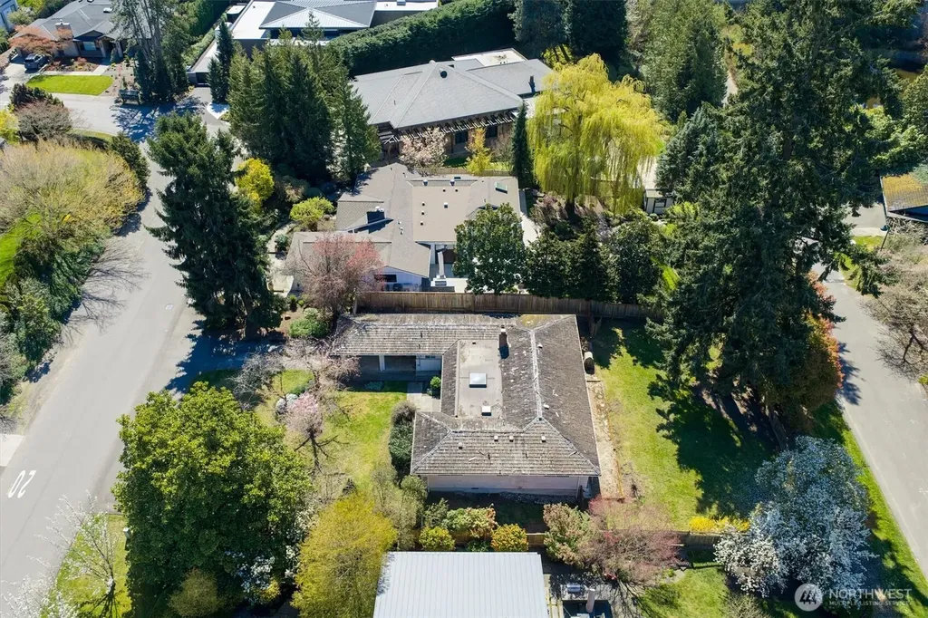 3015 Hunts Point Circle Hunts Point WA 98004