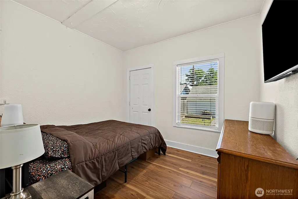 5419 S Oakes Street Tacoma WA 98409