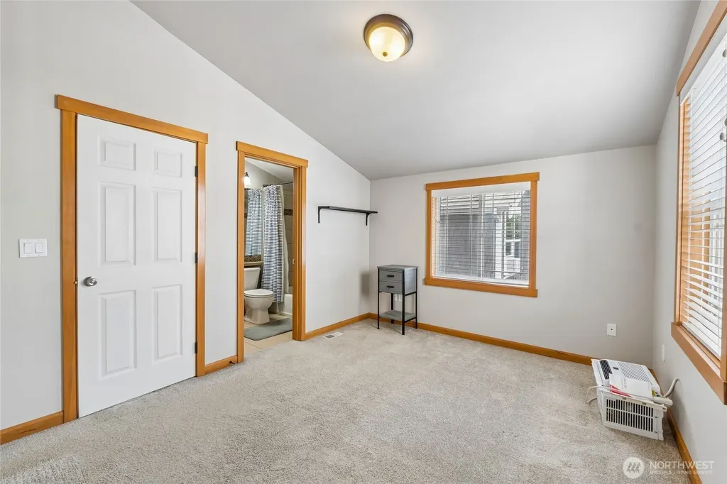 6331 42nd Avenue SW Seattle WA 98136