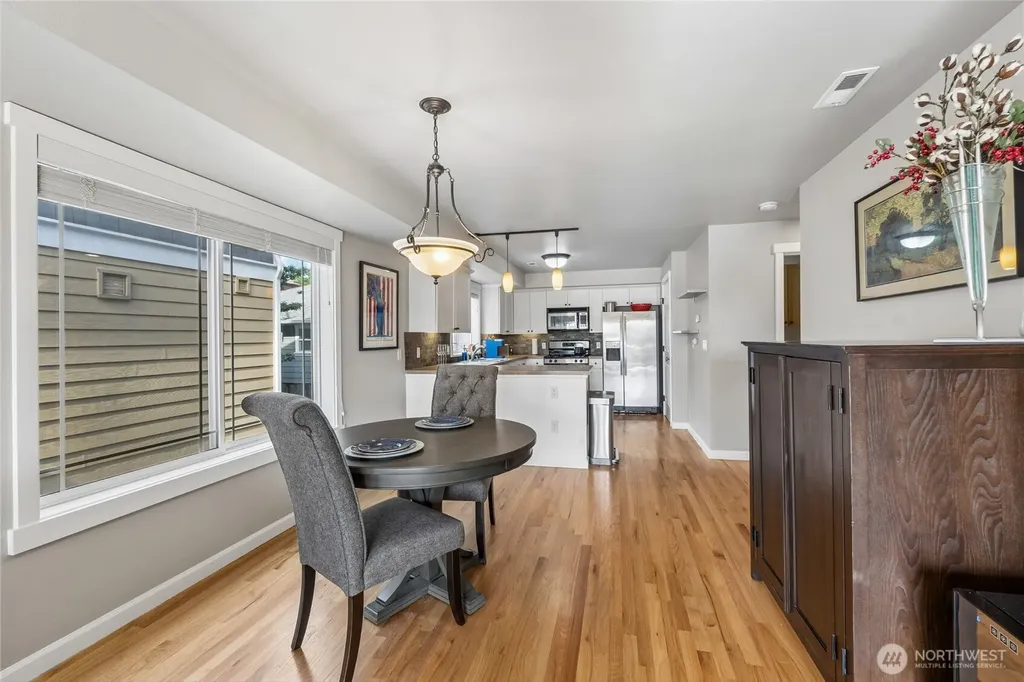 6331 42nd Avenue SW Seattle WA 98136