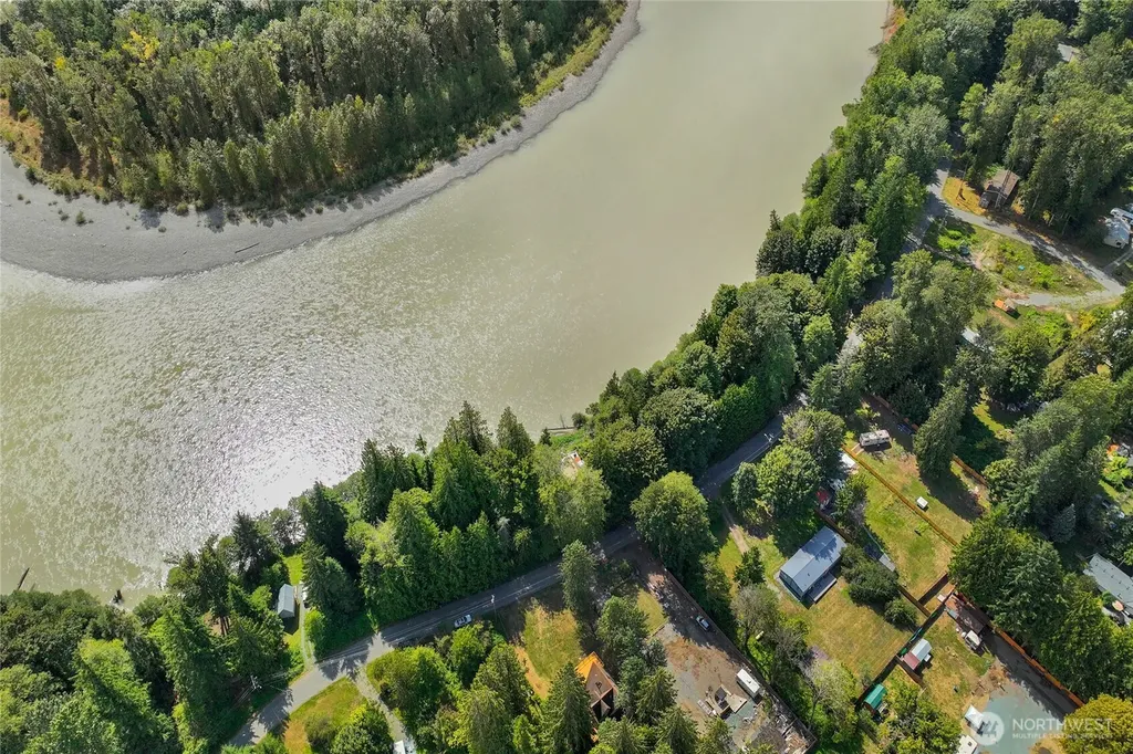 41819 S Shore Drive Concrete WA 98237