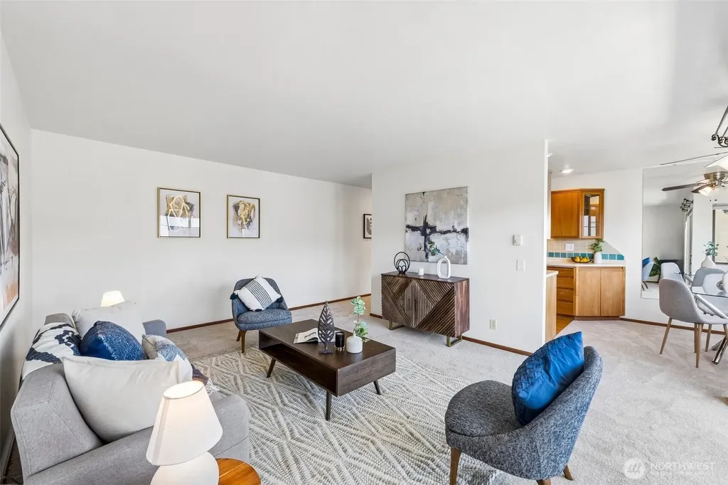 6421 Lake Washington Boulevard NE Kirkland WA 98033